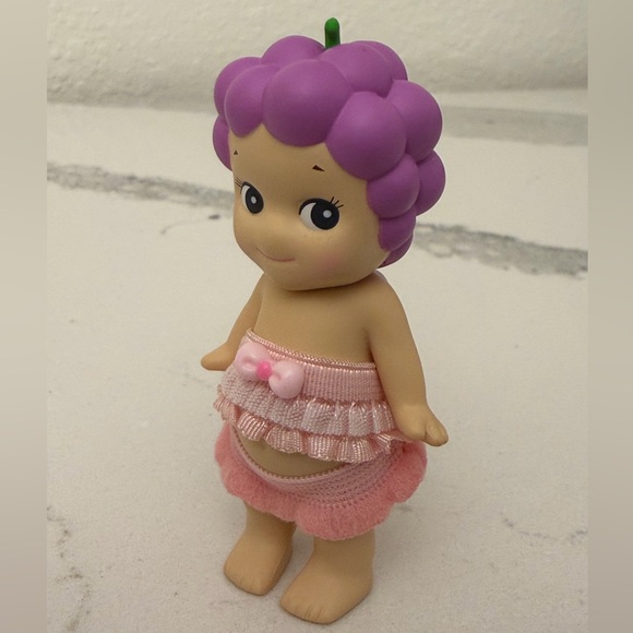 Sonny Angel Grape - Picture 2 of 3